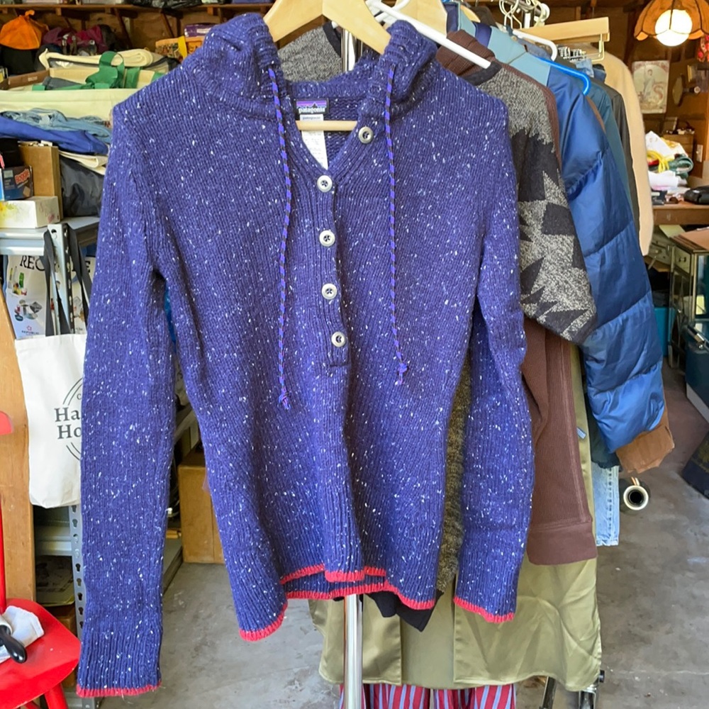 Patagonia women’s small sweater